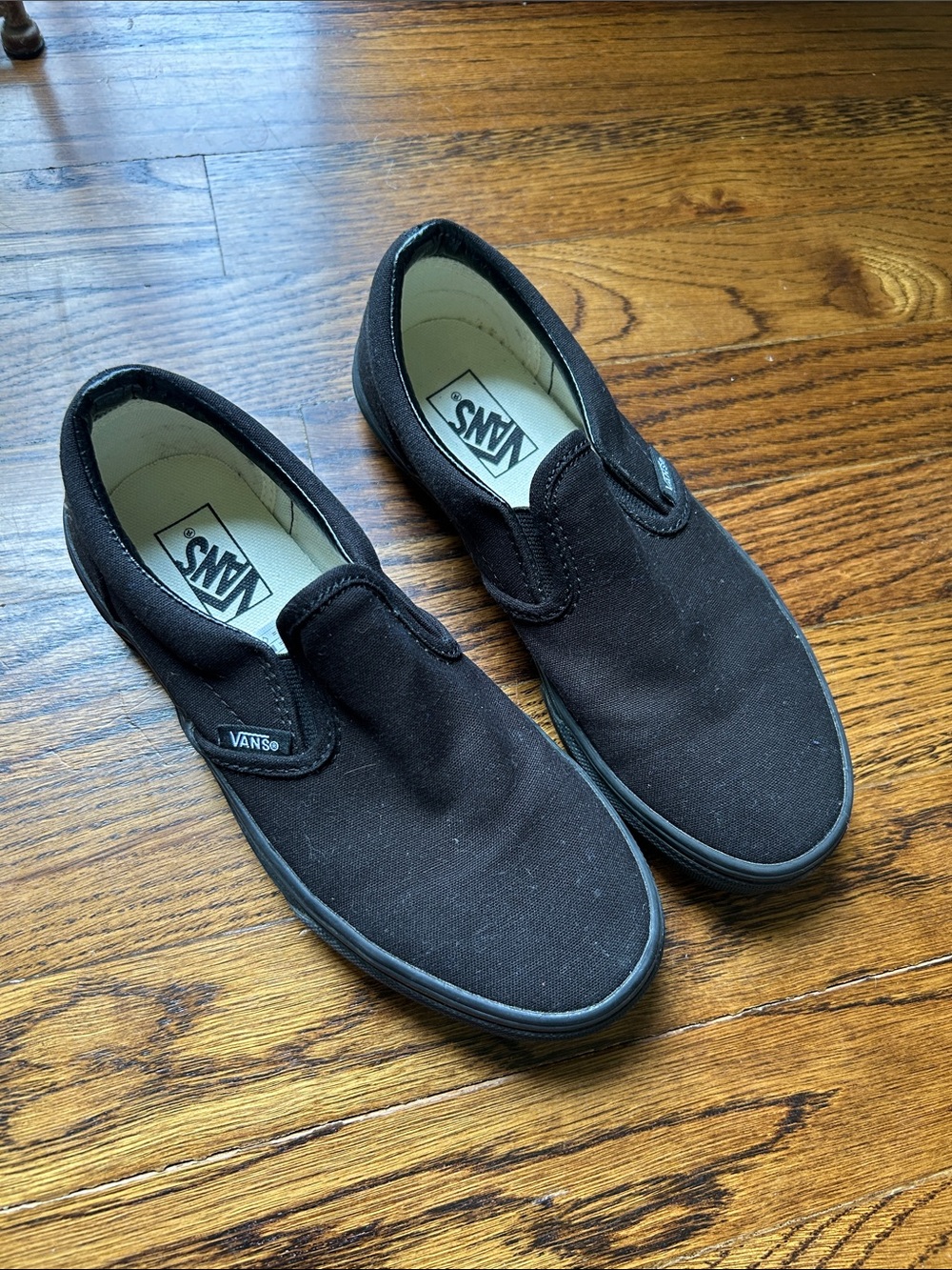 NWOT Kids Asher Low Top Black Canvas Slip On Vans Shoes